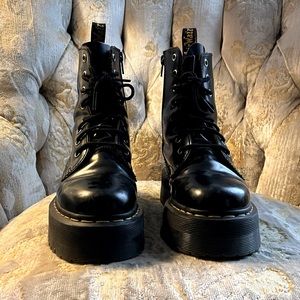 Extremely cute Docs with platform for added height, barely worn.